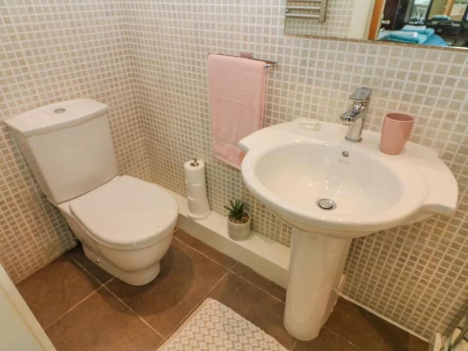Two Acres- Spacious, Delightful, Pet Free Bungalow Levens Ngoại thất bức ảnh